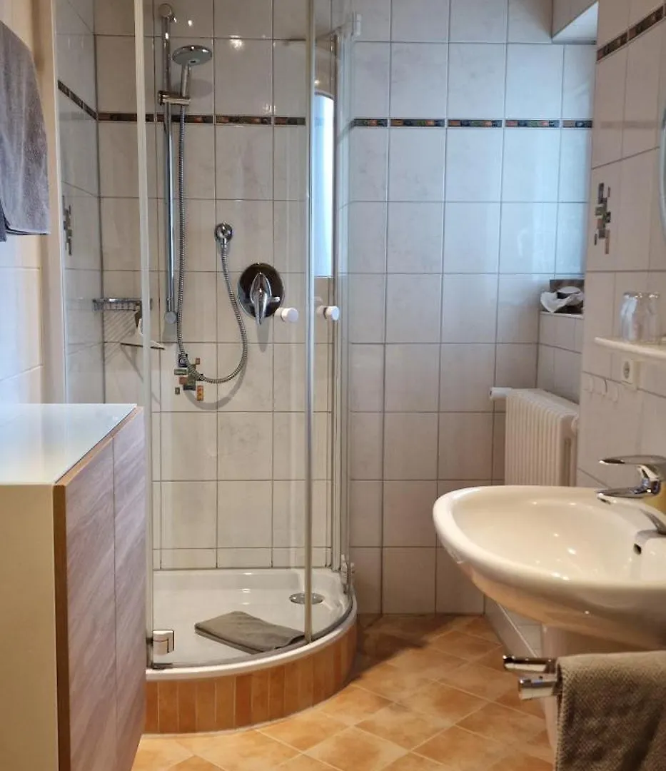 מלון באד הינדלאנג Haus Luise